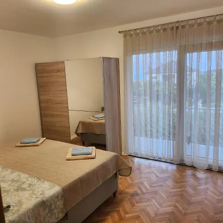 Apartment Aria *